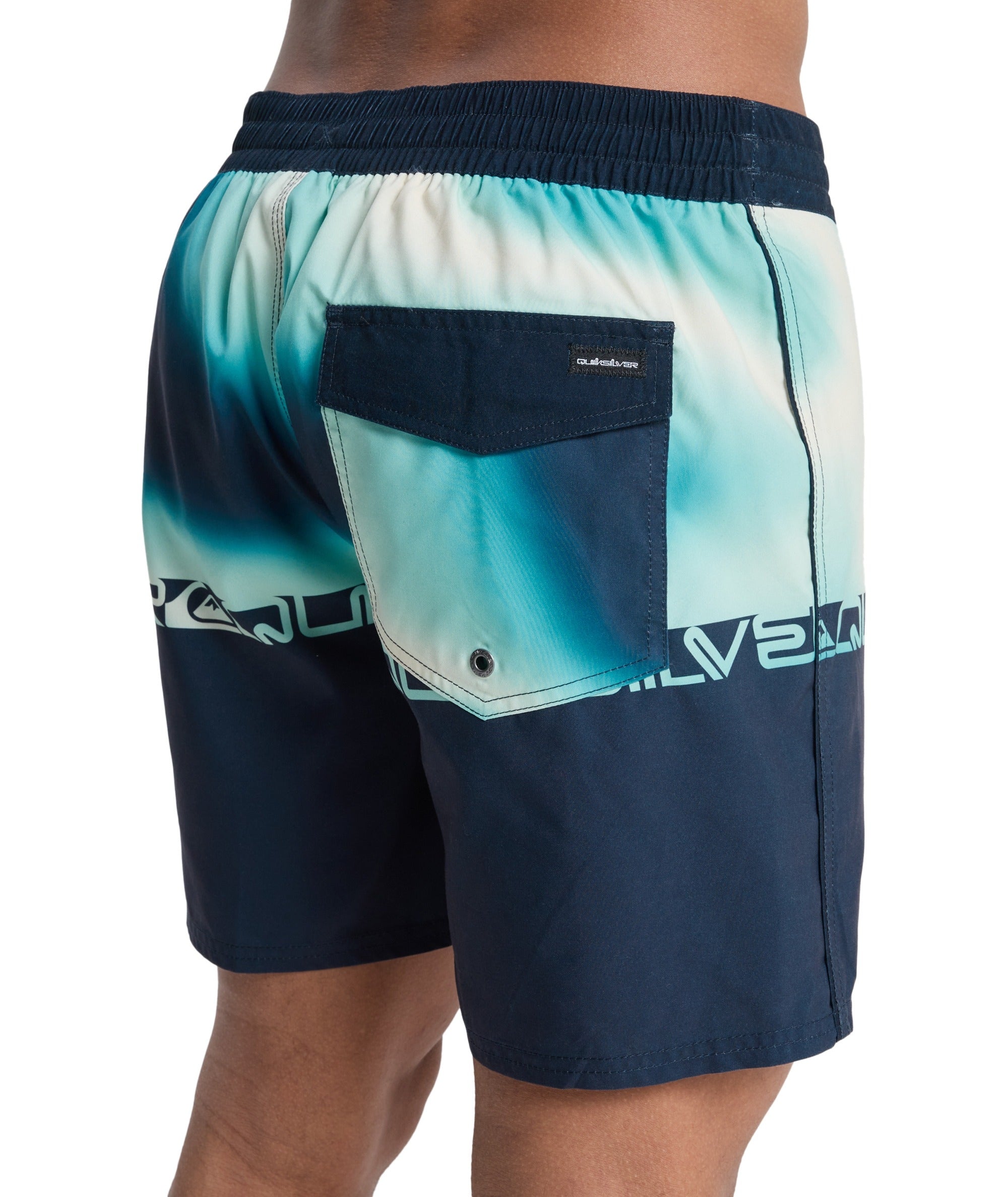 EQYBS04897 -KTP7 QUIKSILVER