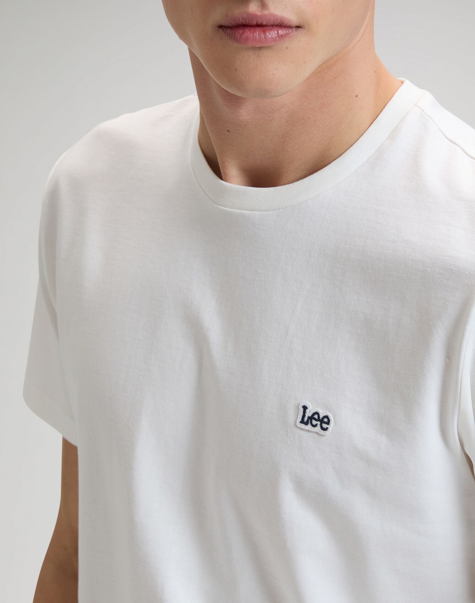 PATCH LOGO WHITE - T-SHIRT 112376605 . LEE