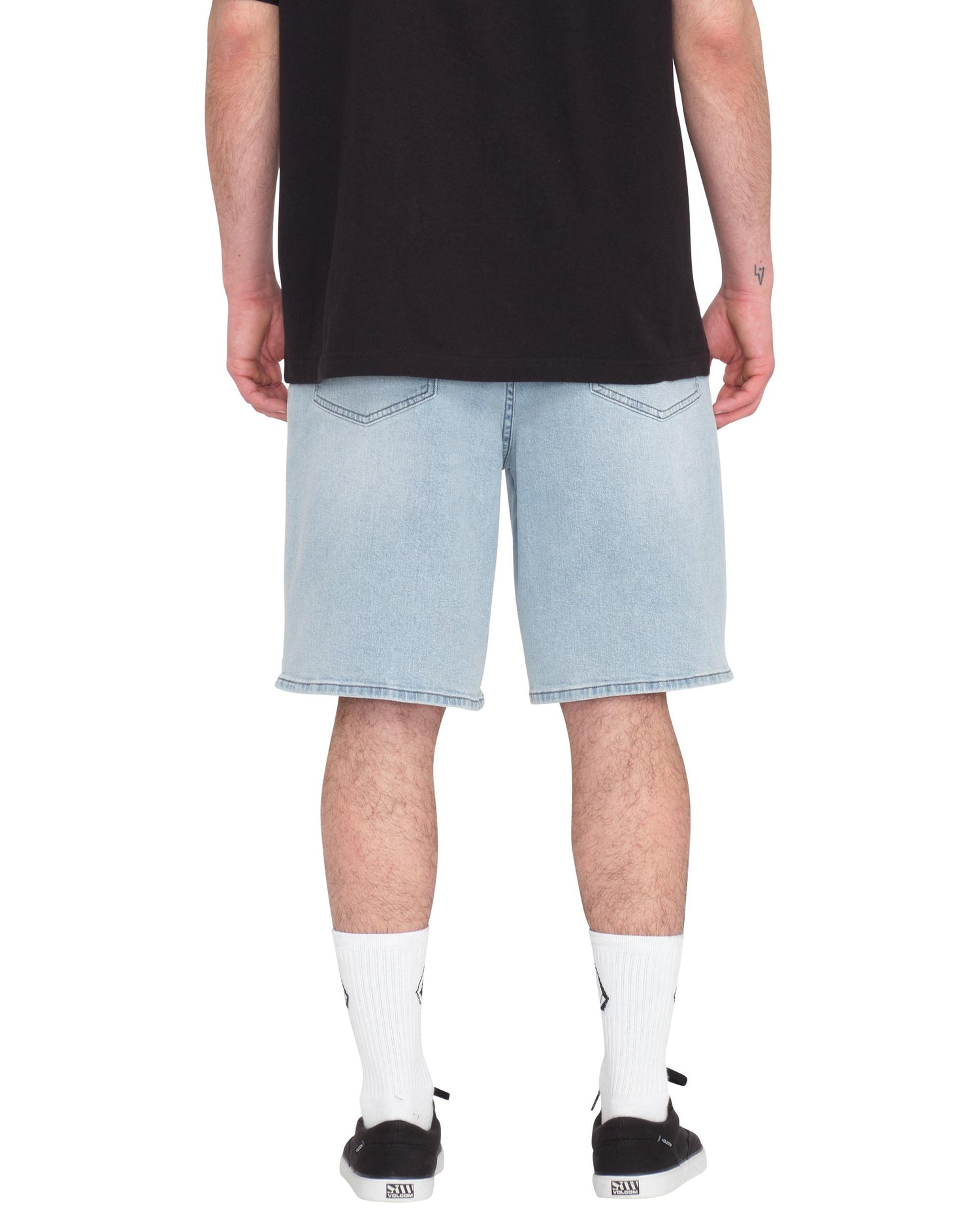 A2012200 _DDN VOLCOM