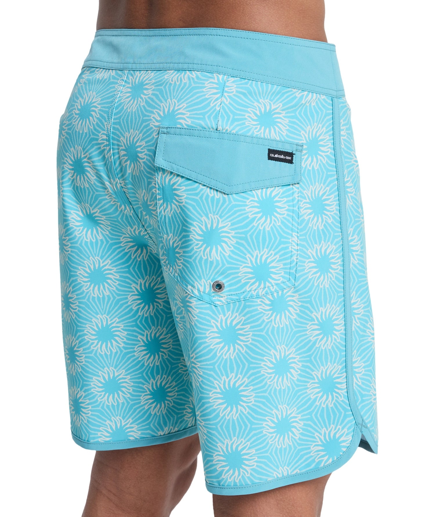  EQYBS04921 -BJK7 QUIKSILVER 