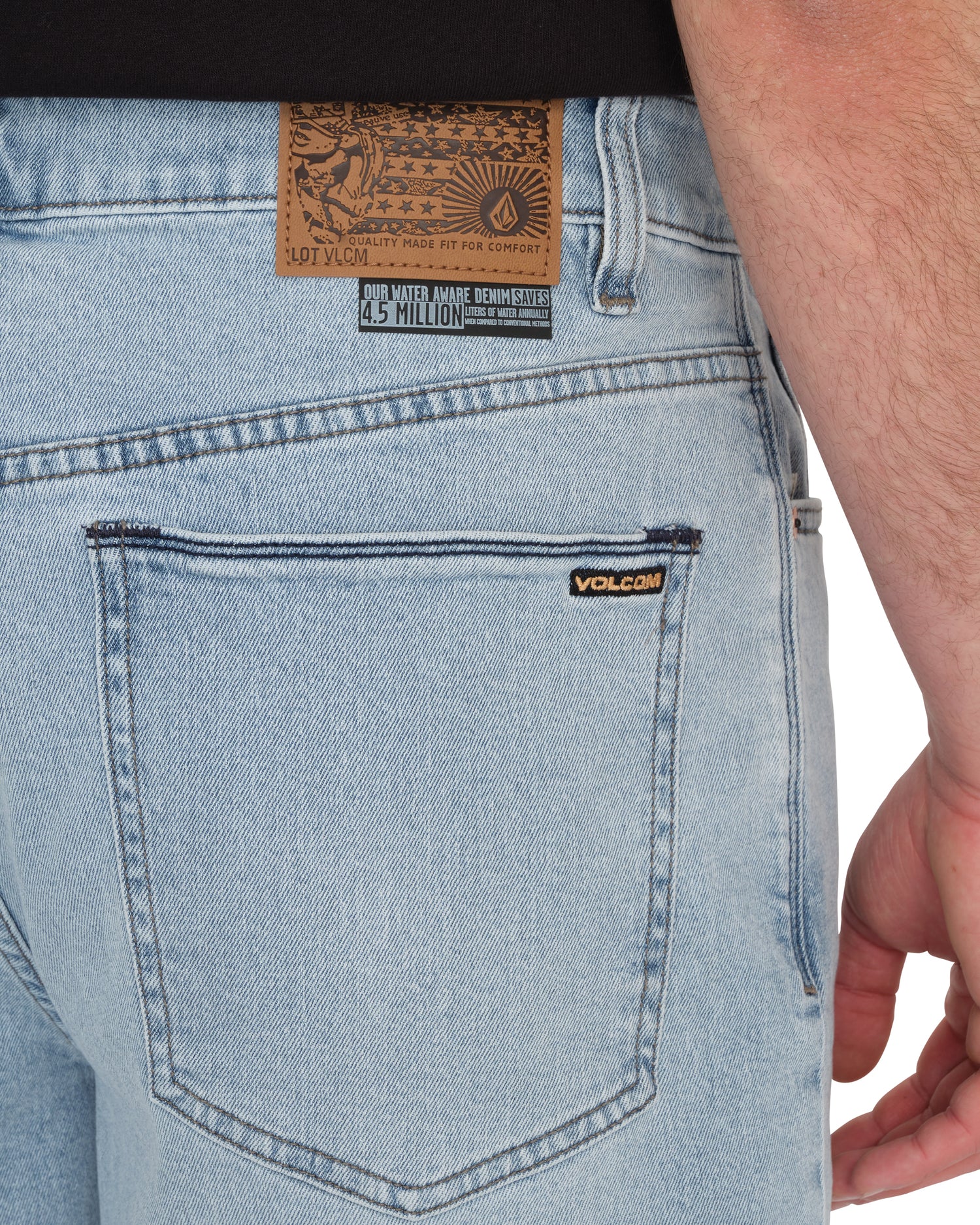  A2012200 _DDN VOLCOM 