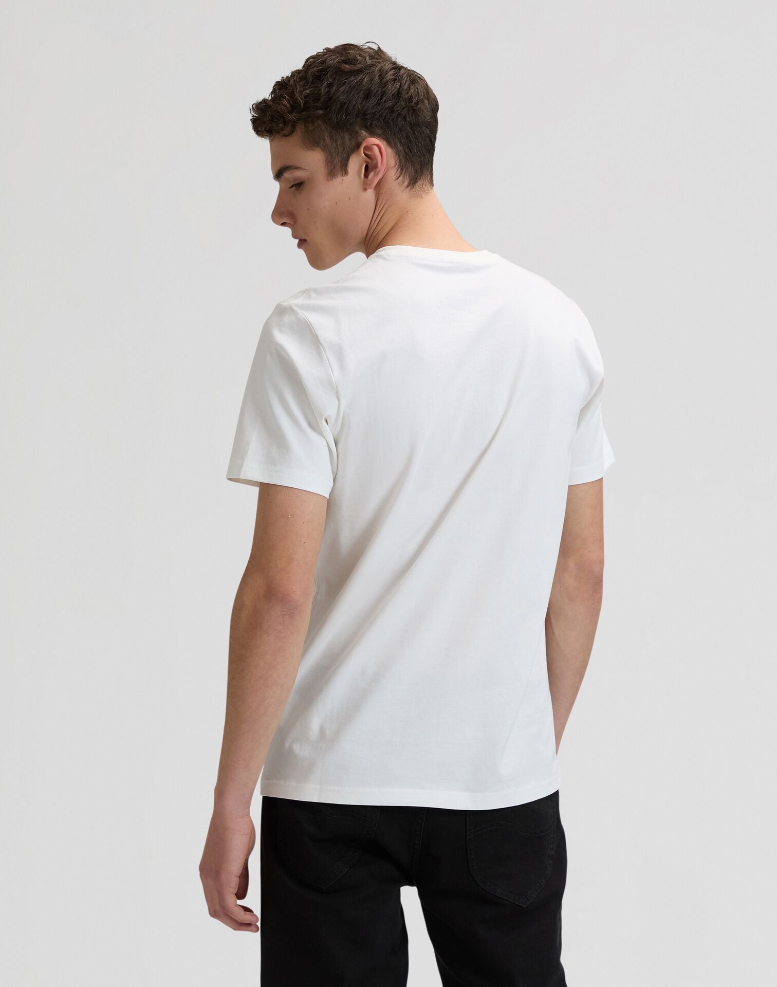 PATCH LOGO WHITE - T-SHIRT 112376605 . LEE 