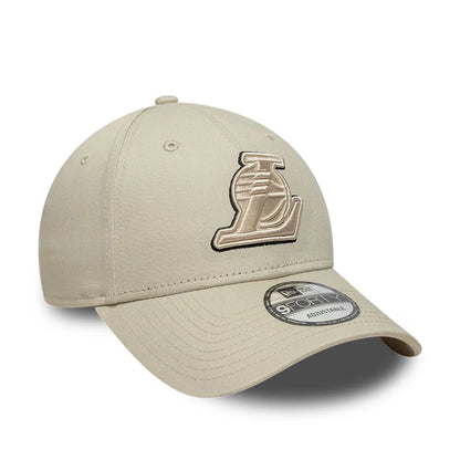 TEAM OUTLINE 9FORTY LOS ANGELES LAKERS - CAPPELLINO 60856263 . NEW ERA 