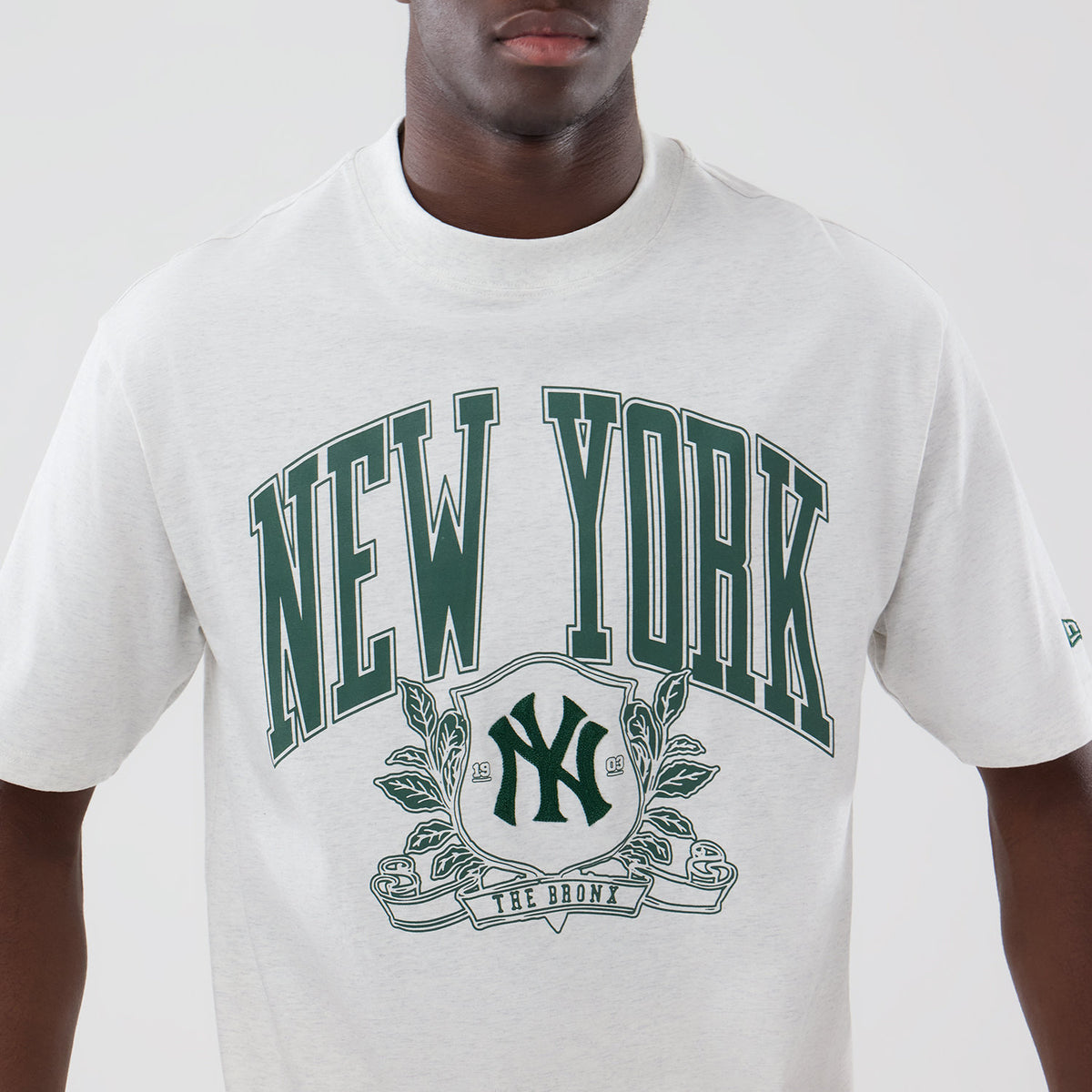 MLB ARCH GRPHC NEW YORK YANKEES - T-SHIRT 60897371 . NEW ERA 