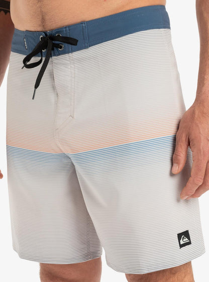 SURFSILK STRAIGHT LEG 18 - BOARDSHORT EQYBS04889 -SFA6 QUIKSILVER 
