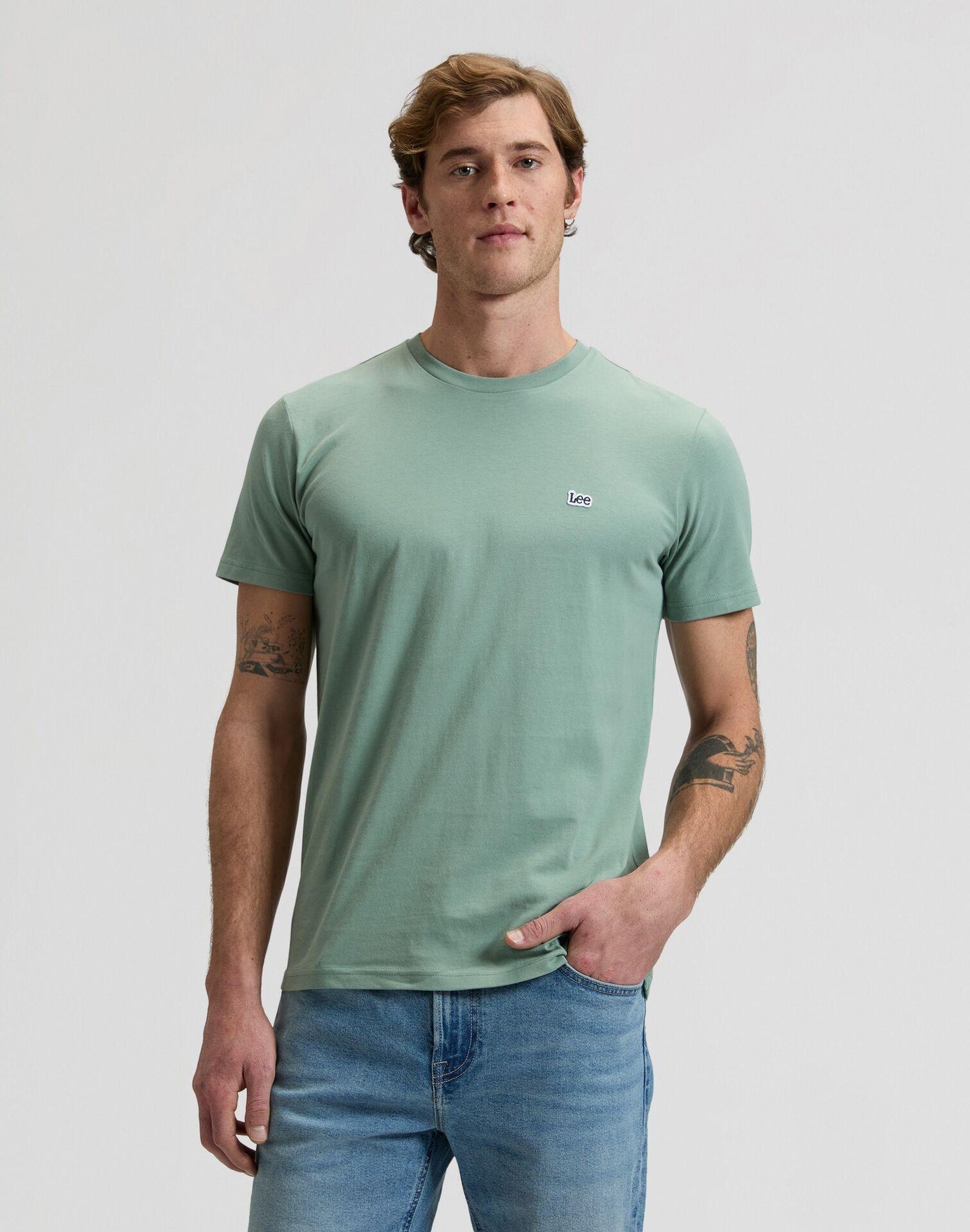 PATCH LOGO DESERT SAGE - T-SHIRT 112376466 . LEE 