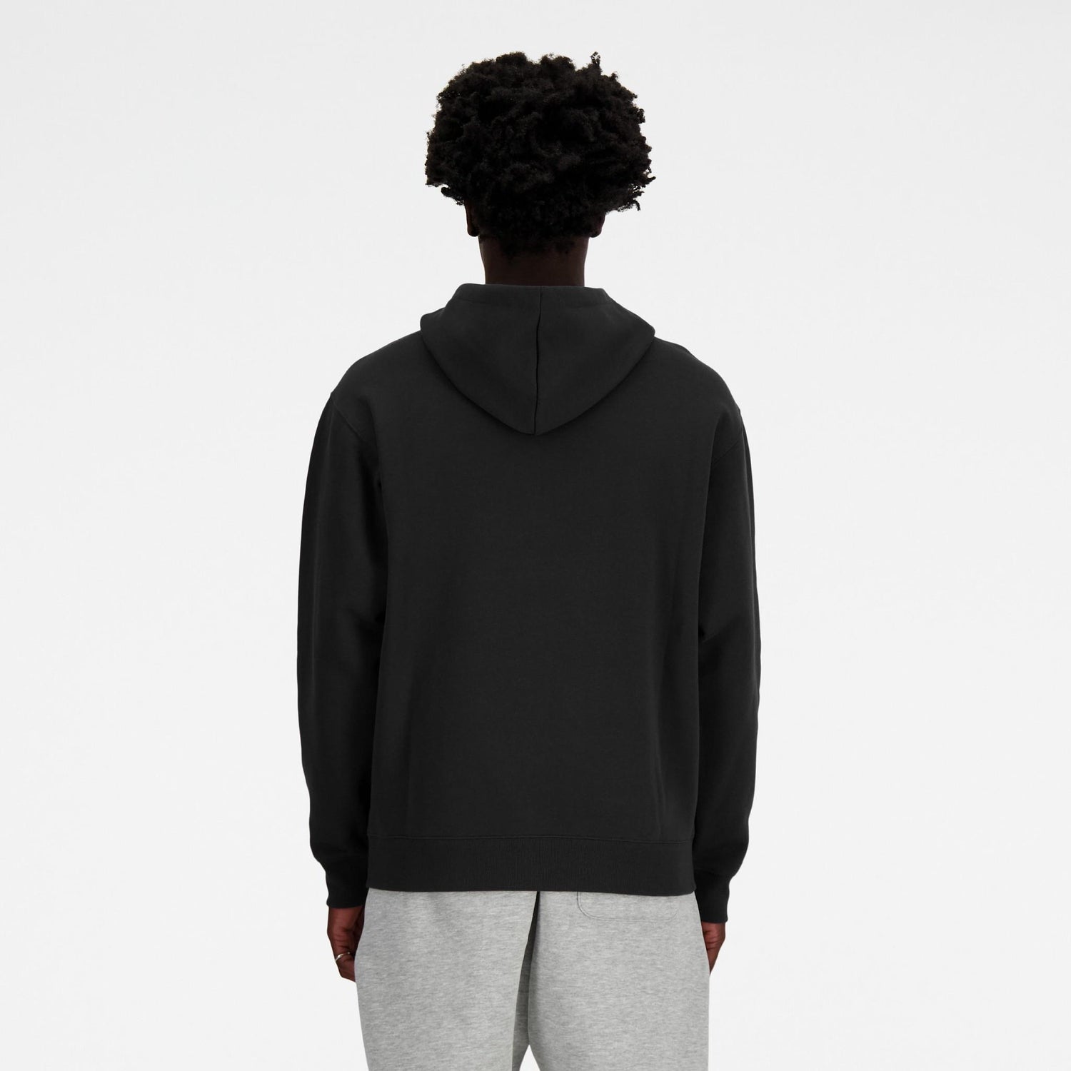 SPORT ESSENTIALS LOGO FRENCH TERRY FULL ZIP - FELPA MJ41501BK . NEW BALANCE 